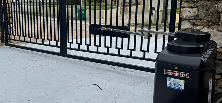 Seamless Installation and Support for Your New Gate in Buenaventura Lakes, FL