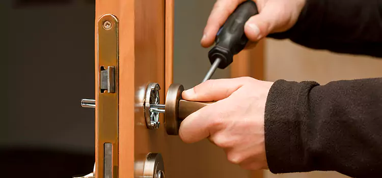 Semi Truck Locksmith Buenaventura Lakes