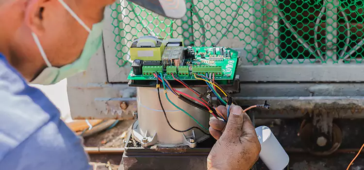 Electric Gate Motor Replacement in Buenaventura Lakes, FL